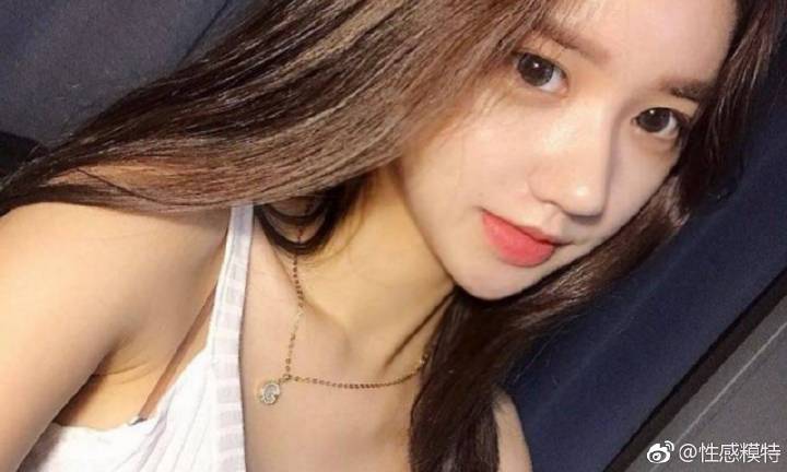 习近平主席《论教育》《习近平文化思想学习纲要》《近镜头：温暖的瞬间》繁体版在香港书展首发